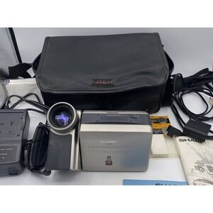 Sharp Viewcam VL-E66 8mm Camcorder, Case, Batteries,Charger & Cords Works Great